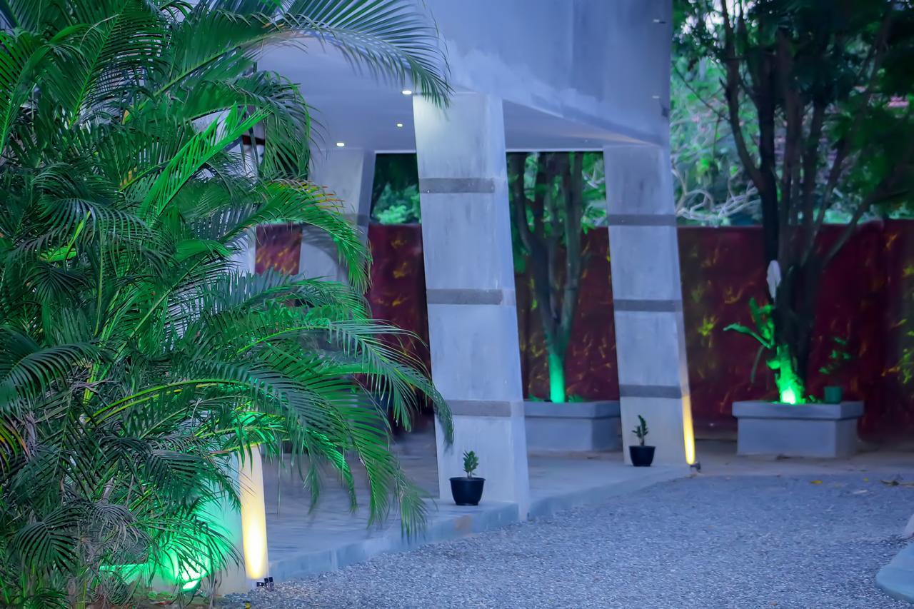 Induwara Safari Resort ウダワラウェ エクステリア 写真