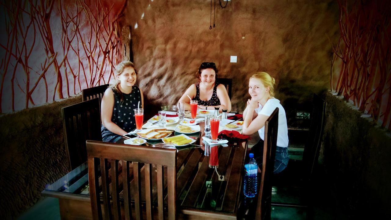 Induwara Safari Resort ウダワラウェ エクステリア 写真
