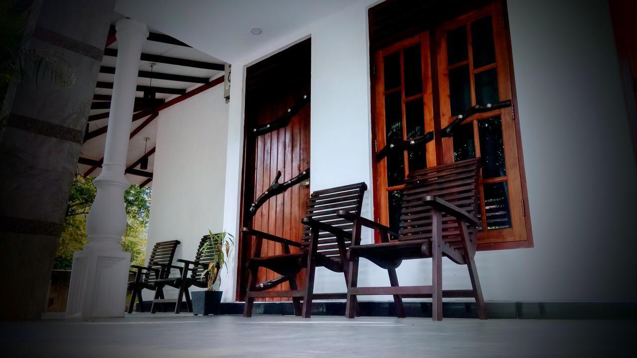 Induwara Safari Resort ウダワラウェ エクステリア 写真