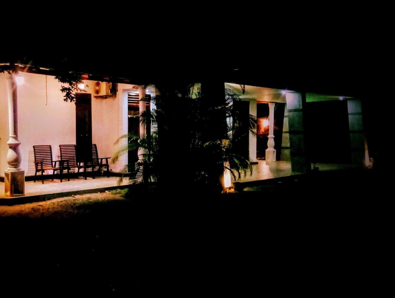 Induwara Safari Resort ウダワラウェ エクステリア 写真