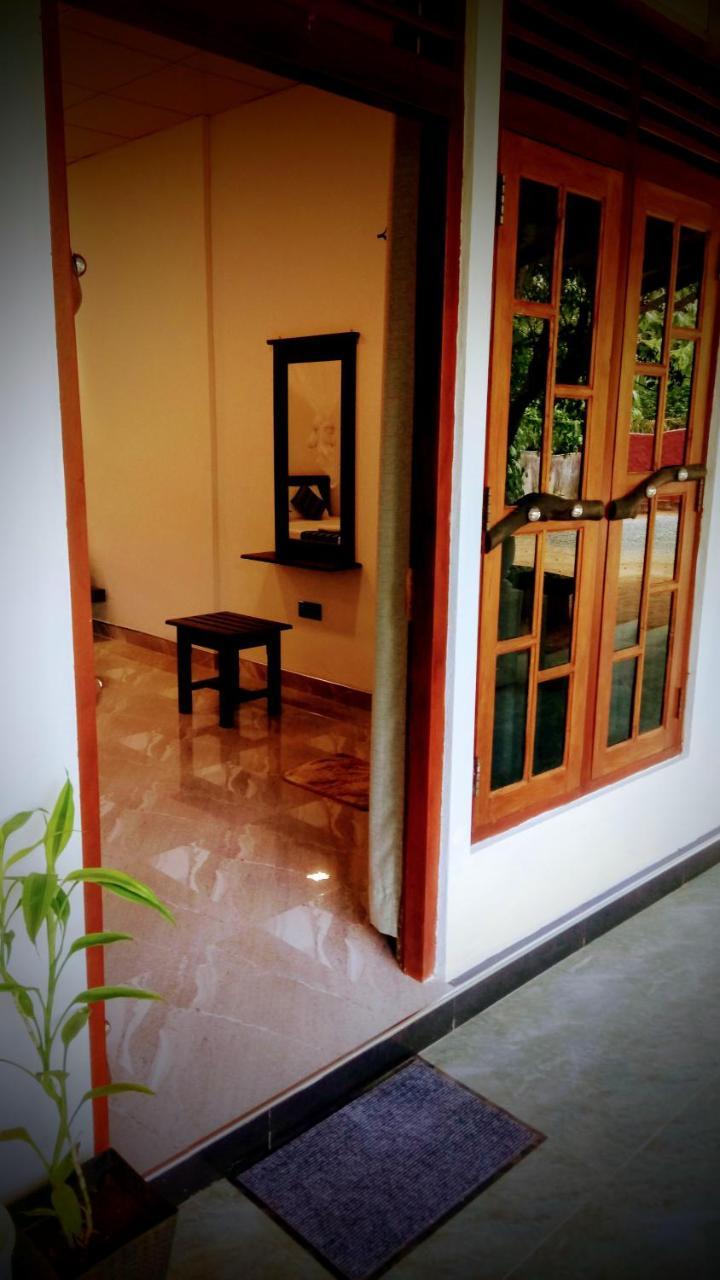 Induwara Safari Resort ウダワラウェ エクステリア 写真